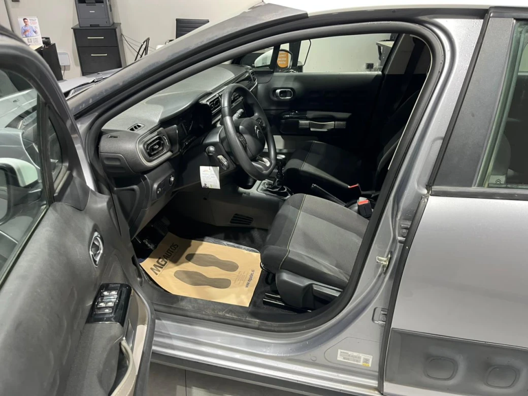 imagen 0 de vehiculo con id 2165